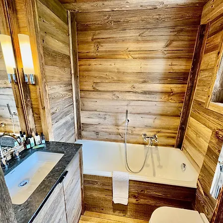 Luxe & Charme - In & Out Διαμέρισμα *